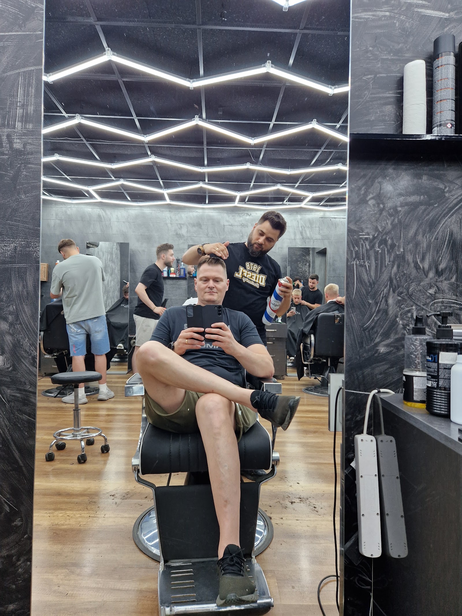 D’Cartier - Men’s Salon