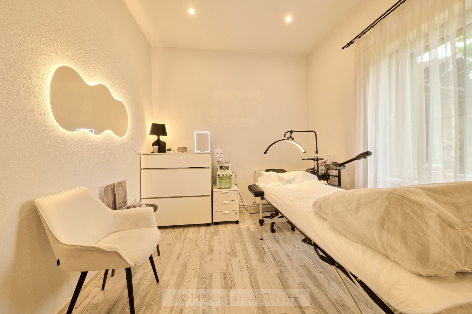 I.L.O. Muse Salon