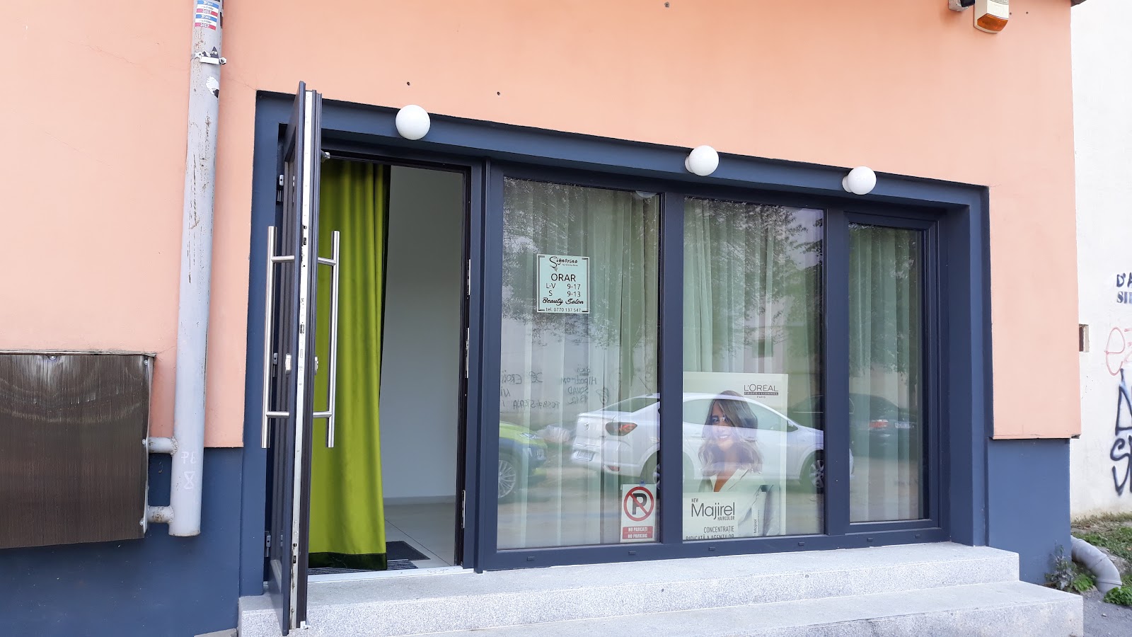 Signorina Salon