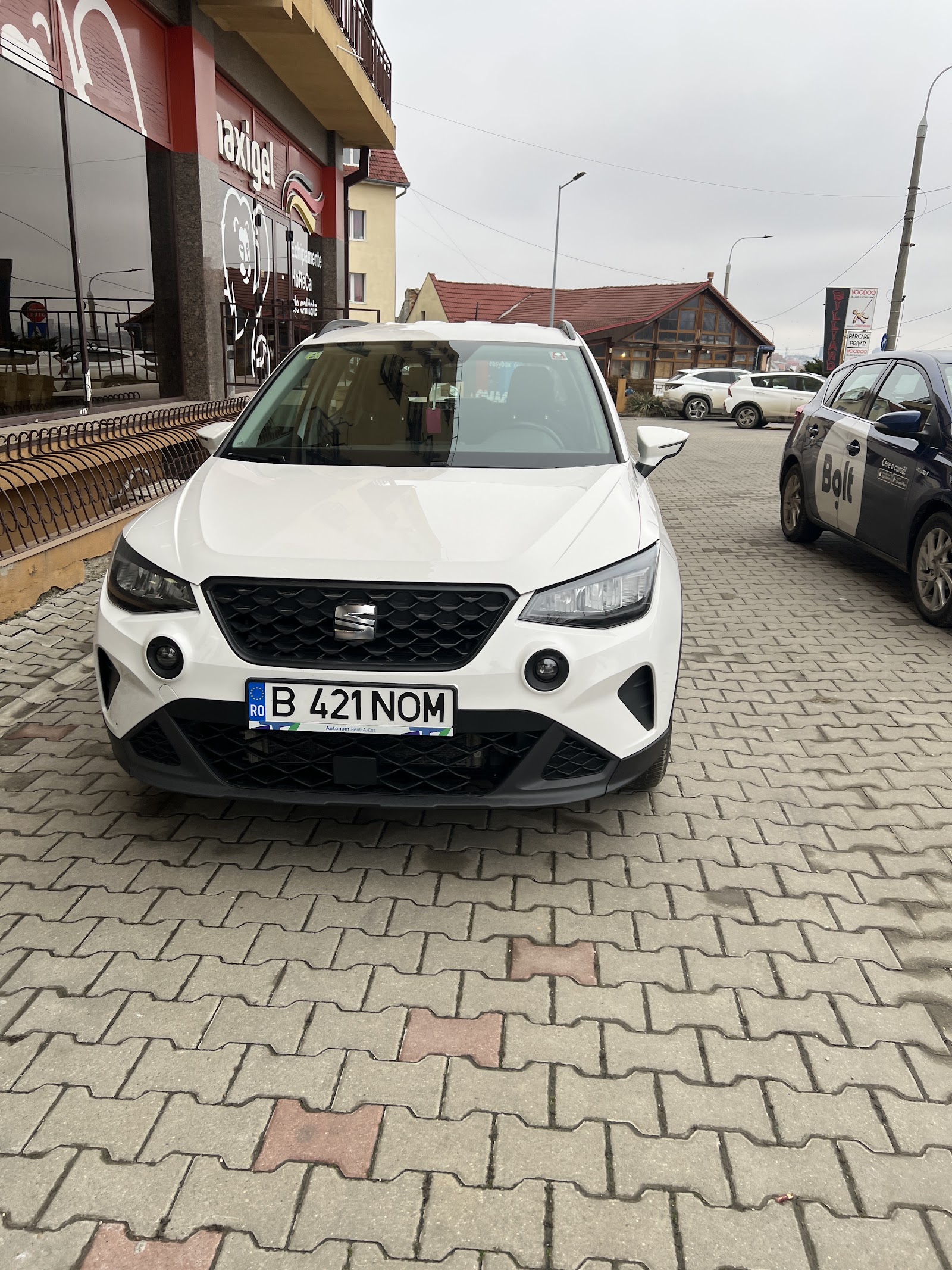 Autonom