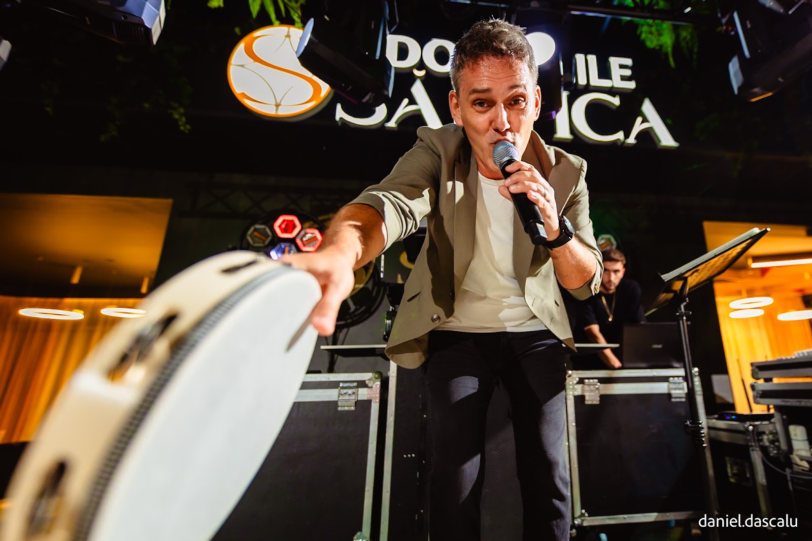 Trupă nuntă București | Cezar Music Band