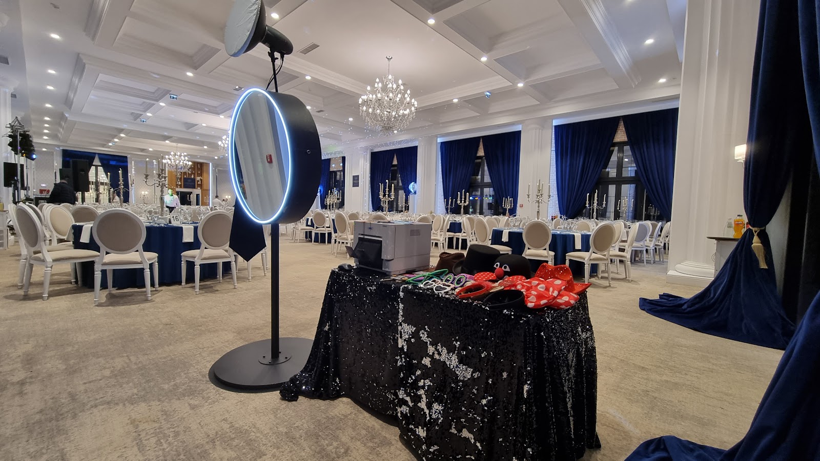 Party 360 Booth Sibiu & Cabina Selfie Mirror