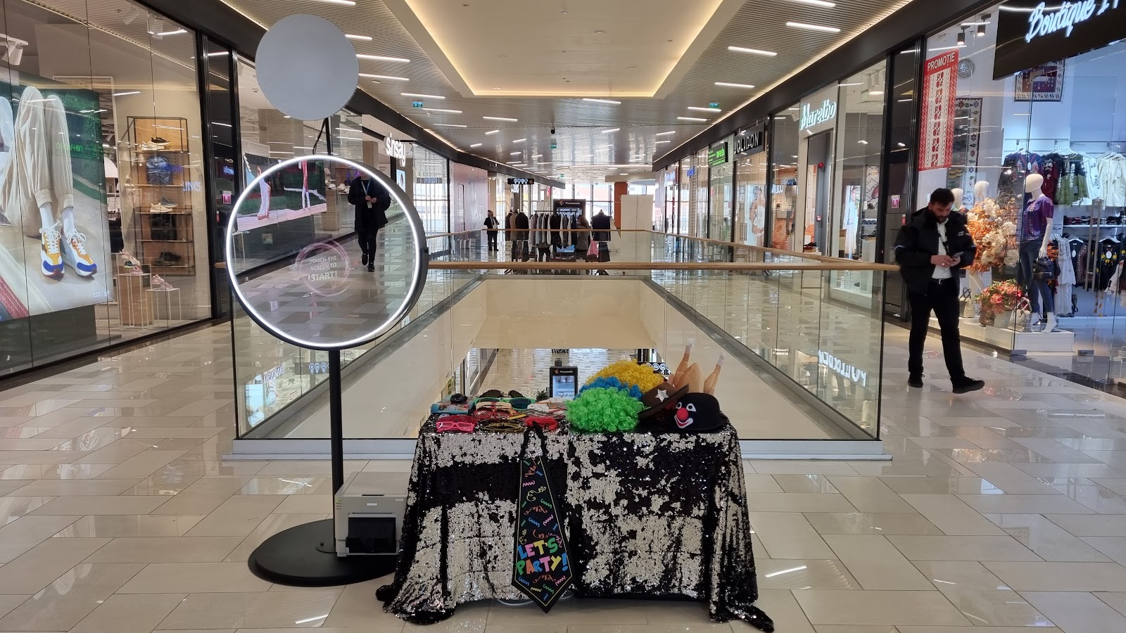 Party 360 Booth Sibiu & Cabina Selfie Mirror