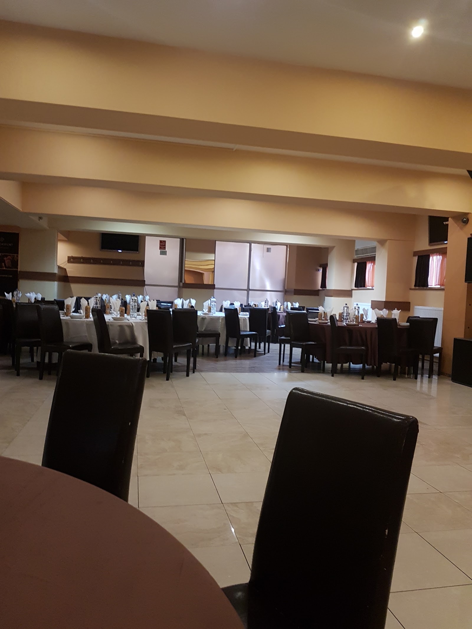 Restaurant Laser