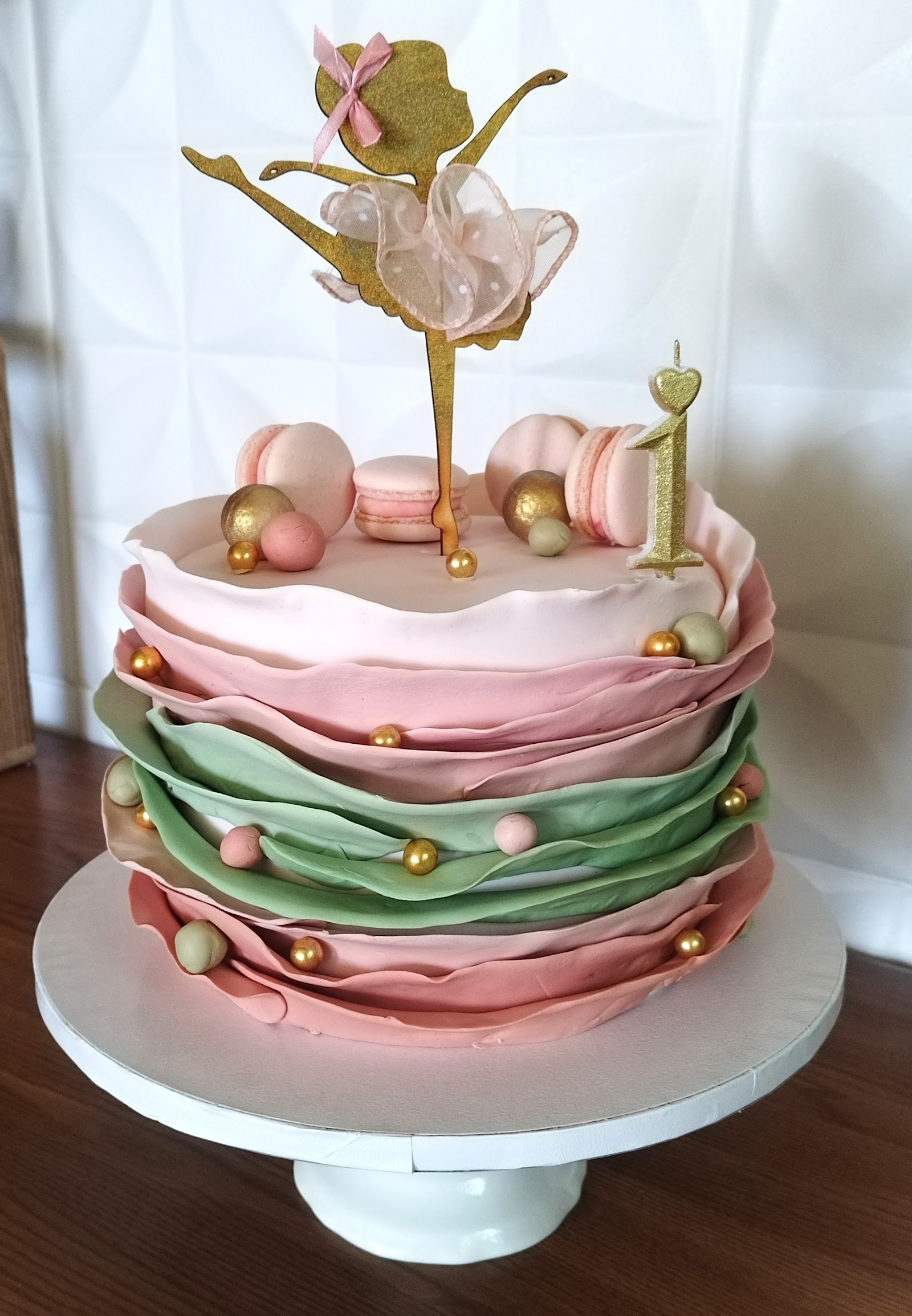 Bella's Cakes & Pastries