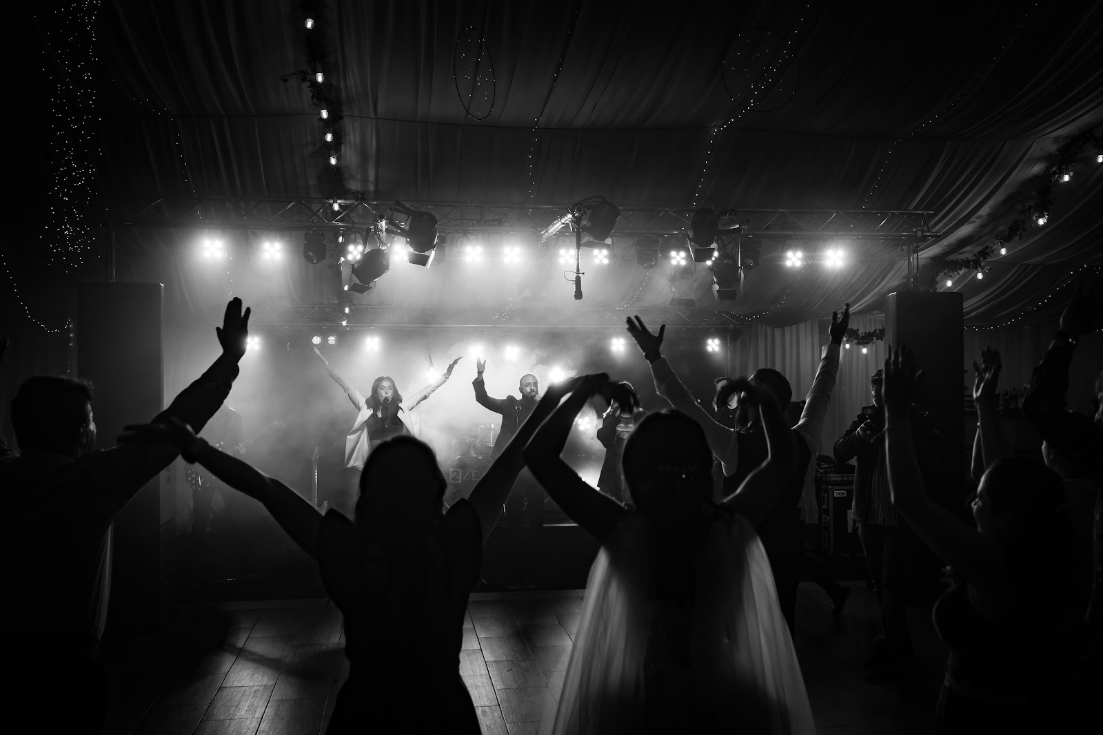 Doi Zece Entertainment & Events SRL