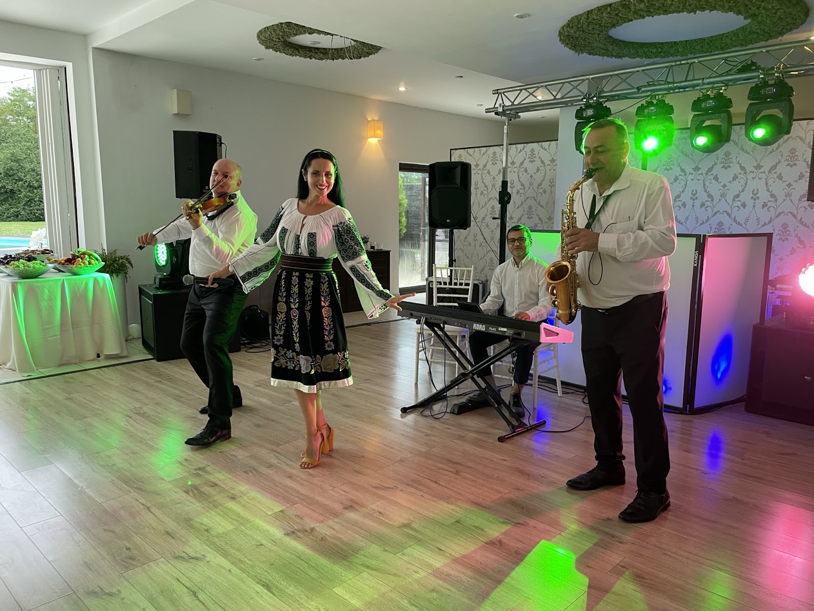 Formatie nunta Bucuresti | ILike Orchestra