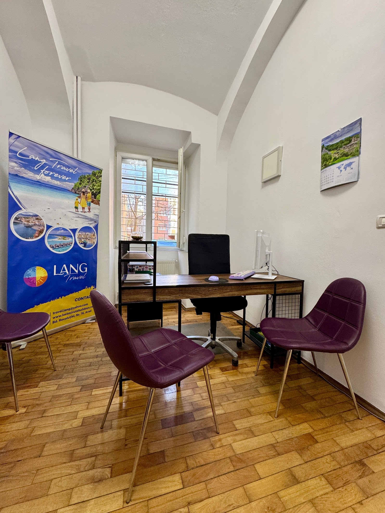 LANG TRAVEL ARAD Agentie turism | Sejururi | Exotice | Croaziere | Vacante | Circuite | Bilete de avion |