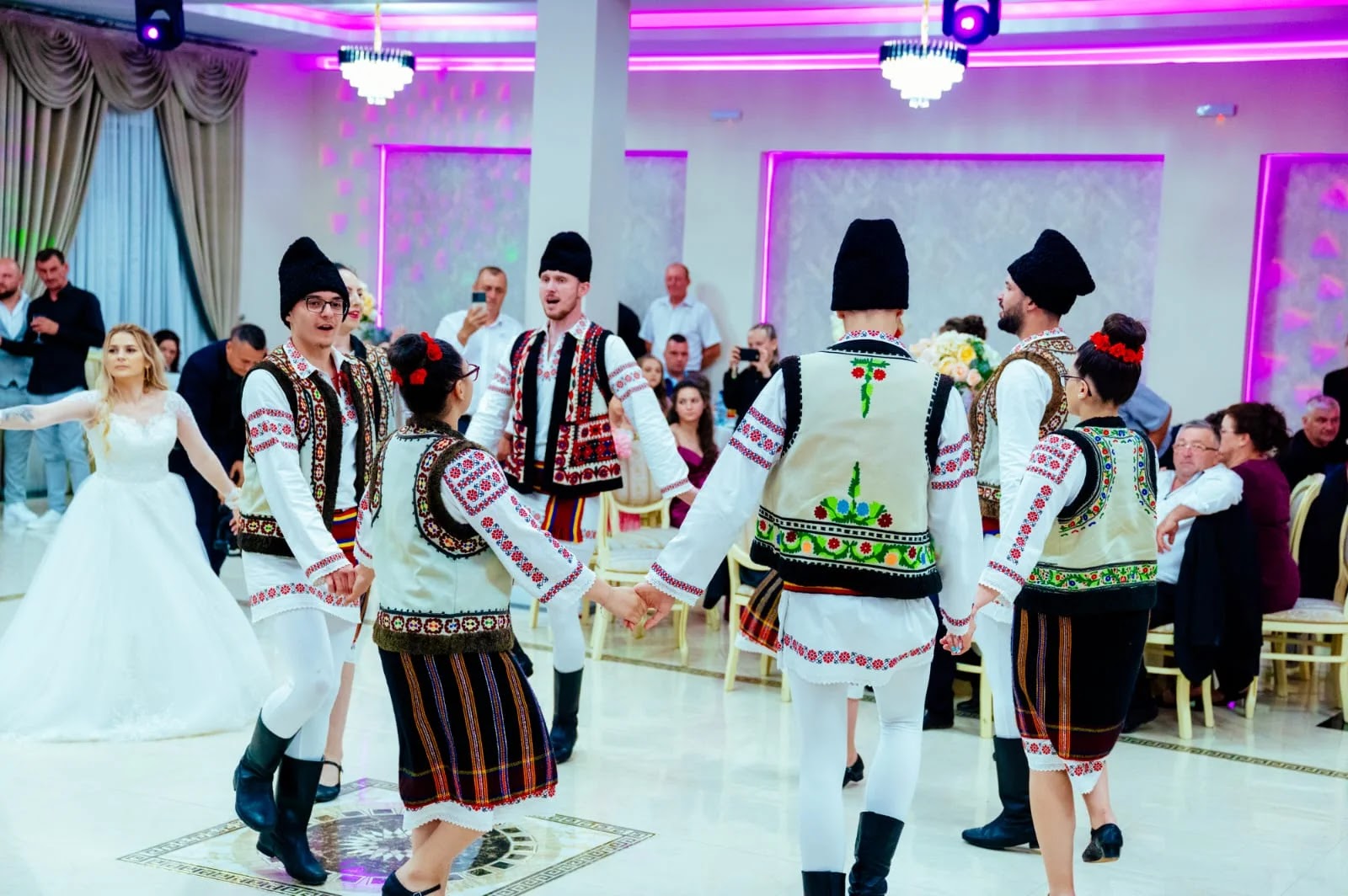 Formatie Nunta Bucuresti - Cristian Harhata
