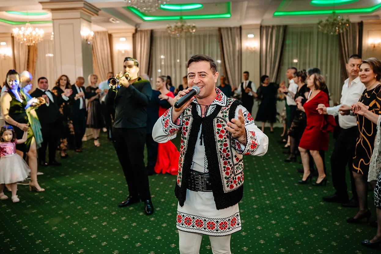 Formatie Nunta Bucuresti - Cristian Harhata