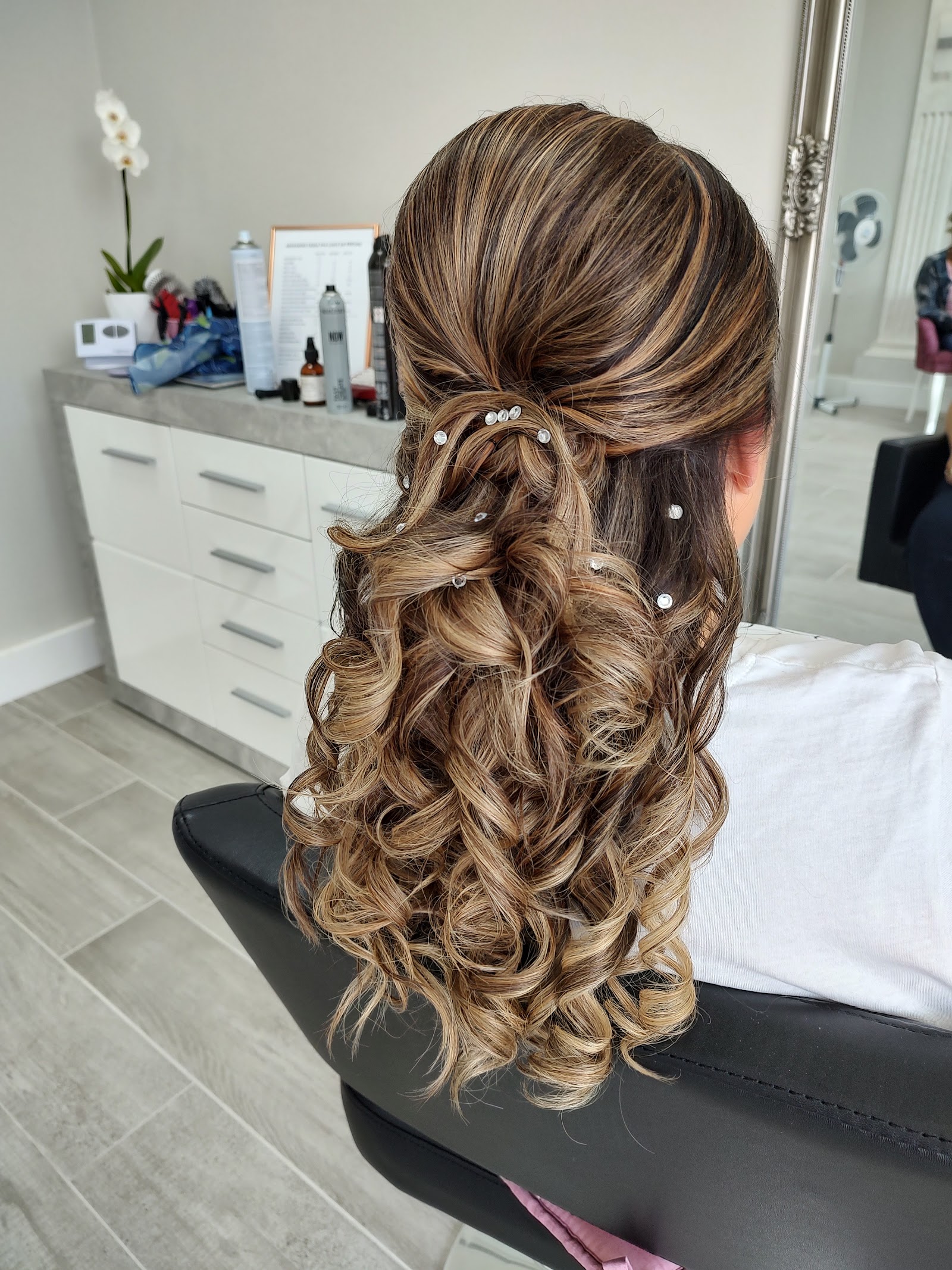 Crina Beauty Salon