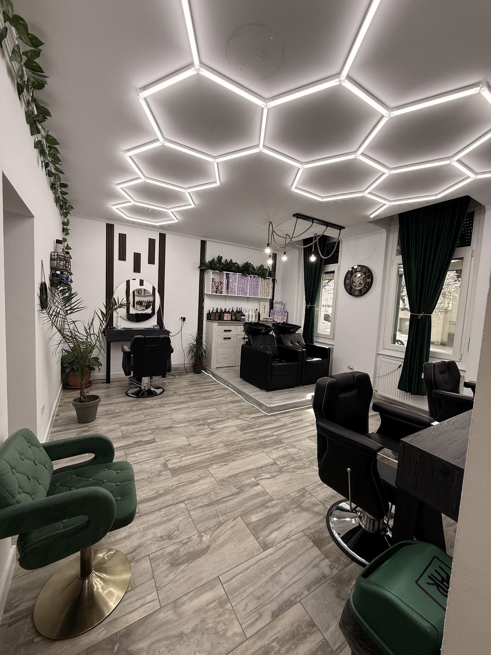Dream Concept by Cristina Rusz - Salon înfrumusețare Arad