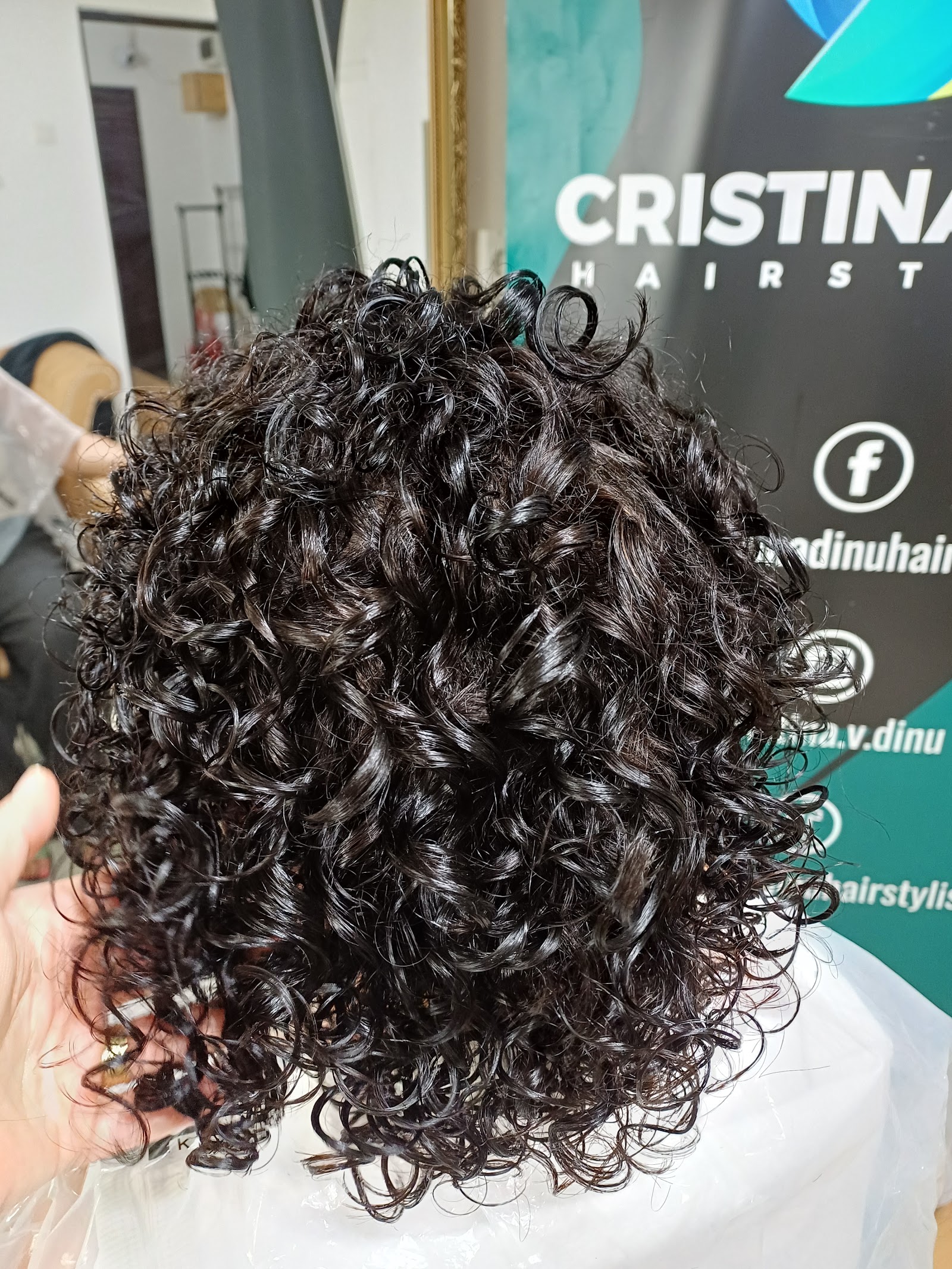 Cristina Dinu Hairstylist