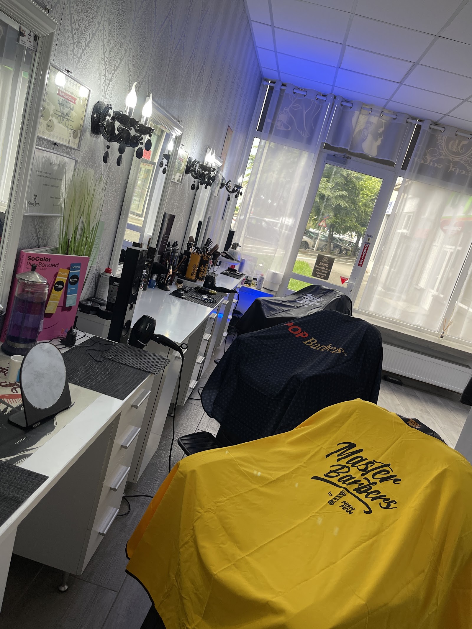 S & B Concept Salon