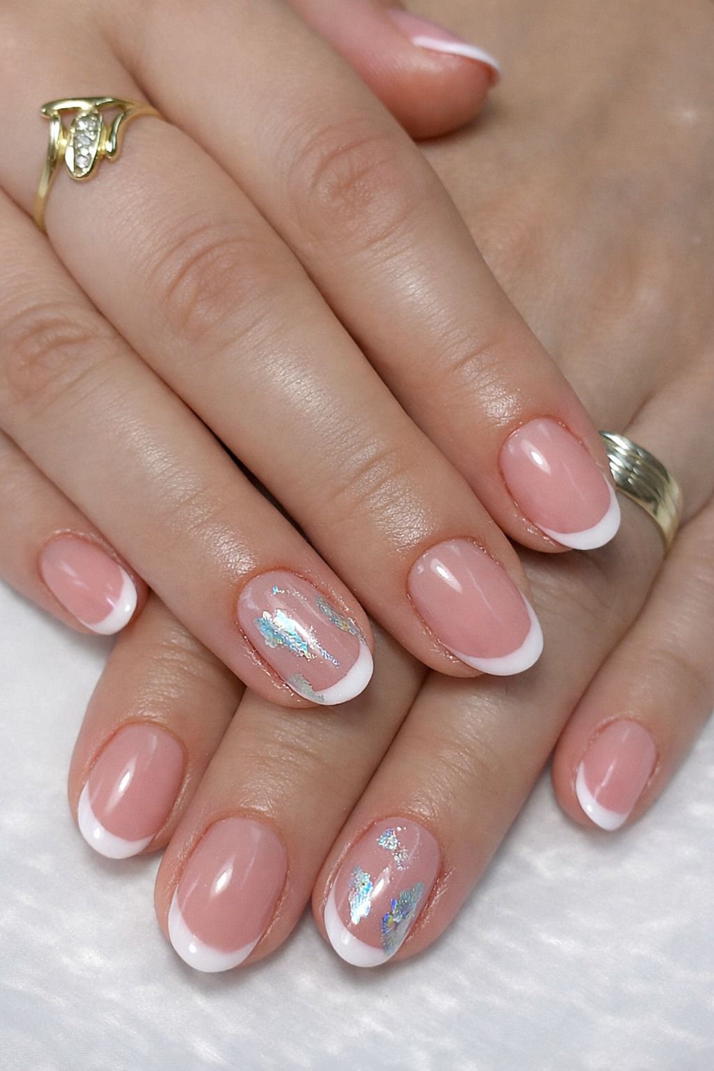 M&M Beauty Salon - Manichiura, Coafor, Pedichiura, Masaj, Epilare