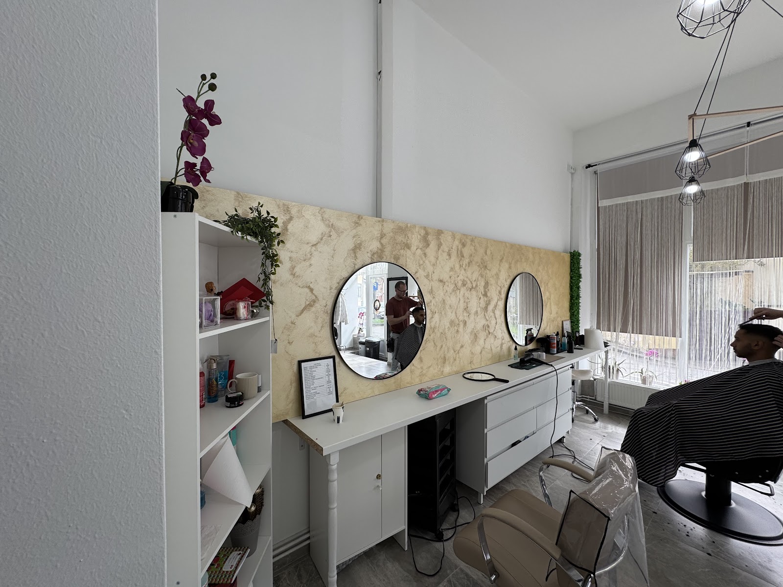 Trendy Style Salon