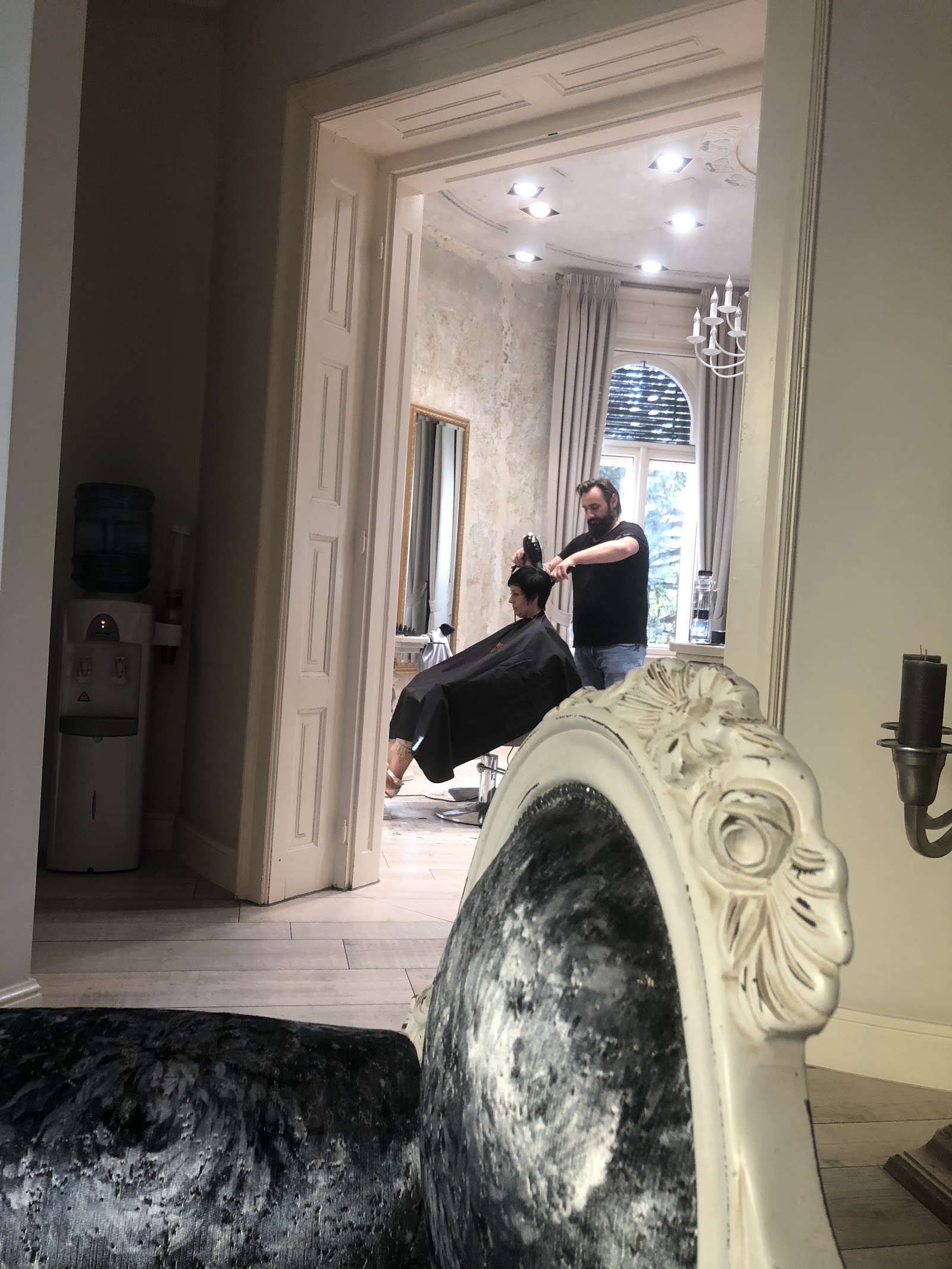 Salon Avantgarde