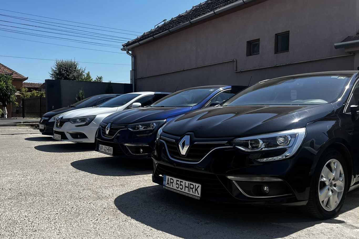 Inchirieri Auto Rent a car Henrikar