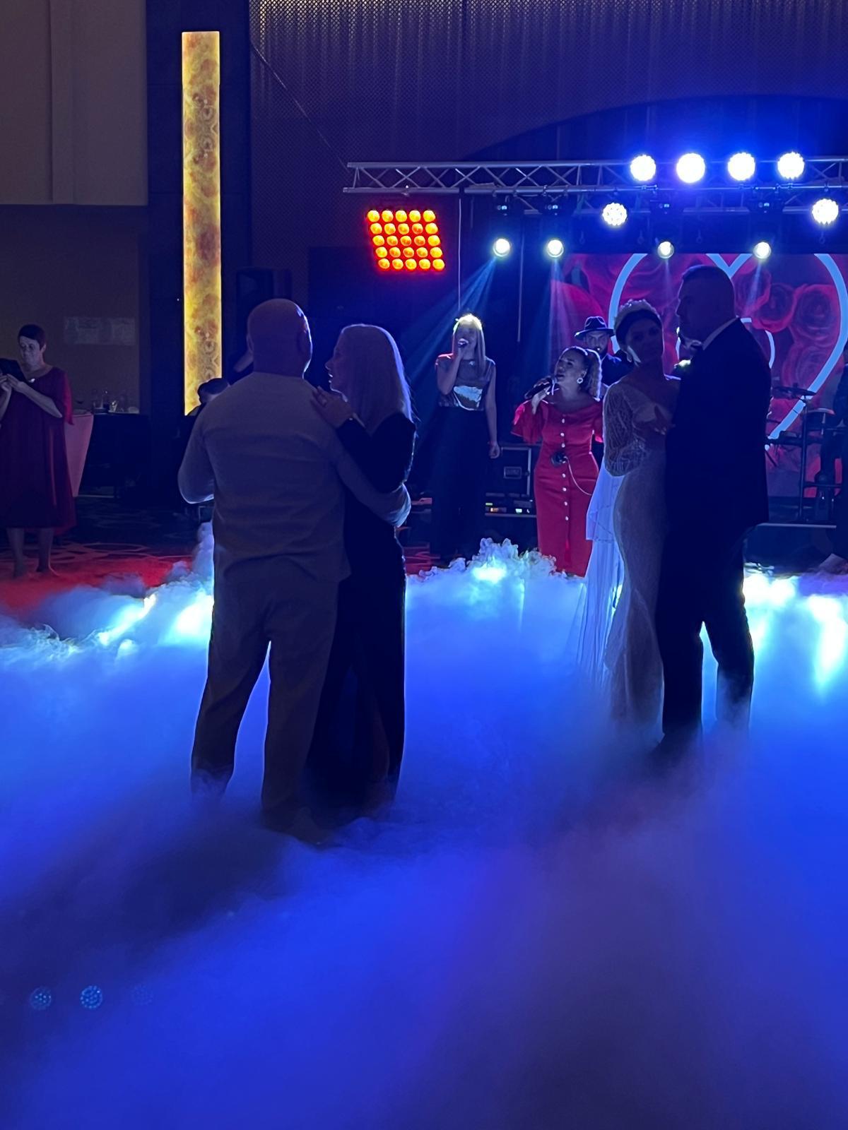 Simina Stanciu Events - Formație Nuntă Oltenia