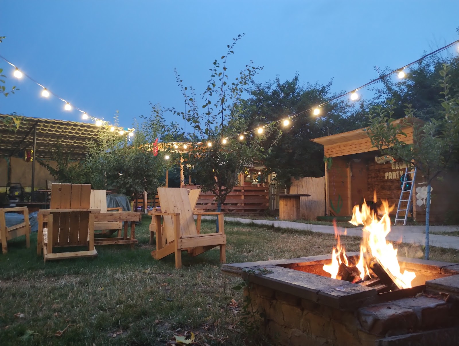 BackYard Party Place