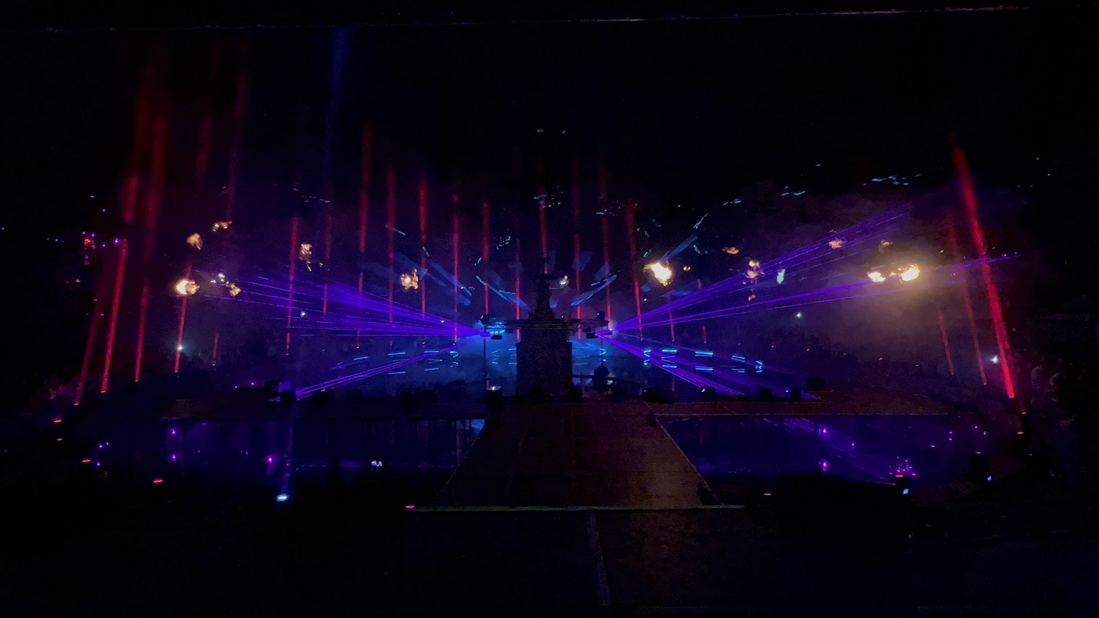 LASER SHOWS S.R.L.