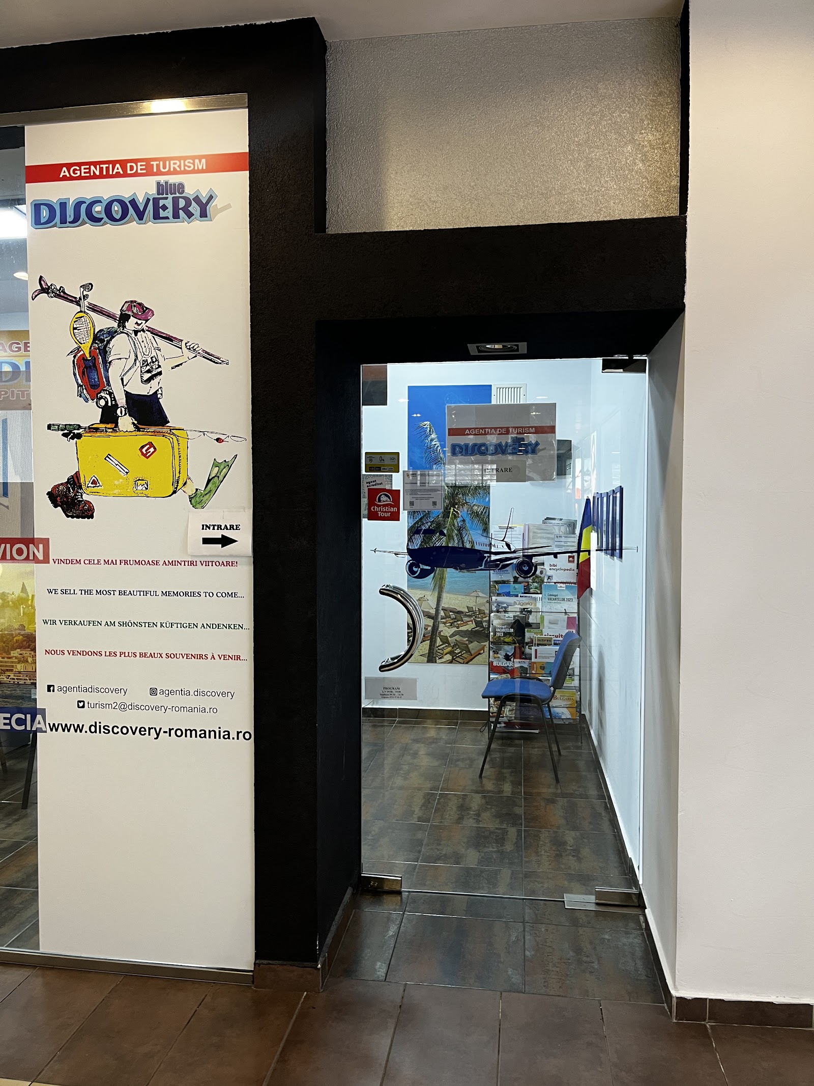 Agentia de Turism Discovery Blue