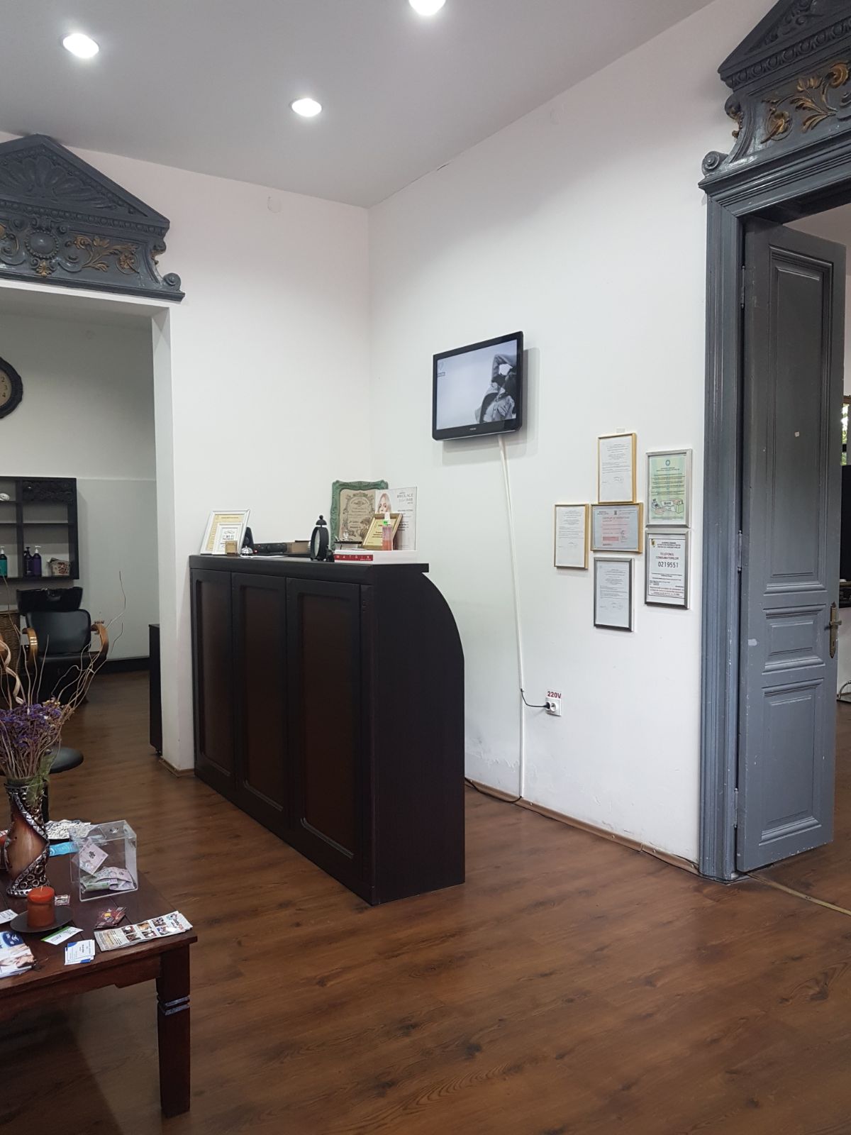 Zerin Salon de Infrumusetare