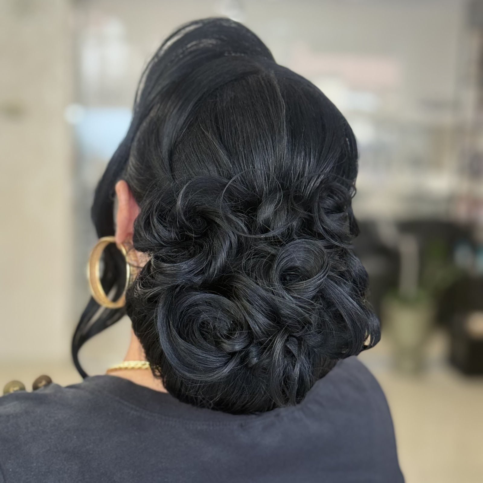 Salon Bela Popescu