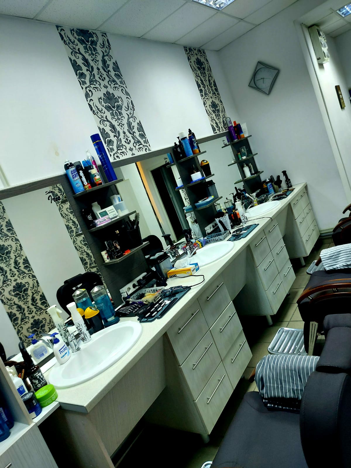 Iris Salon