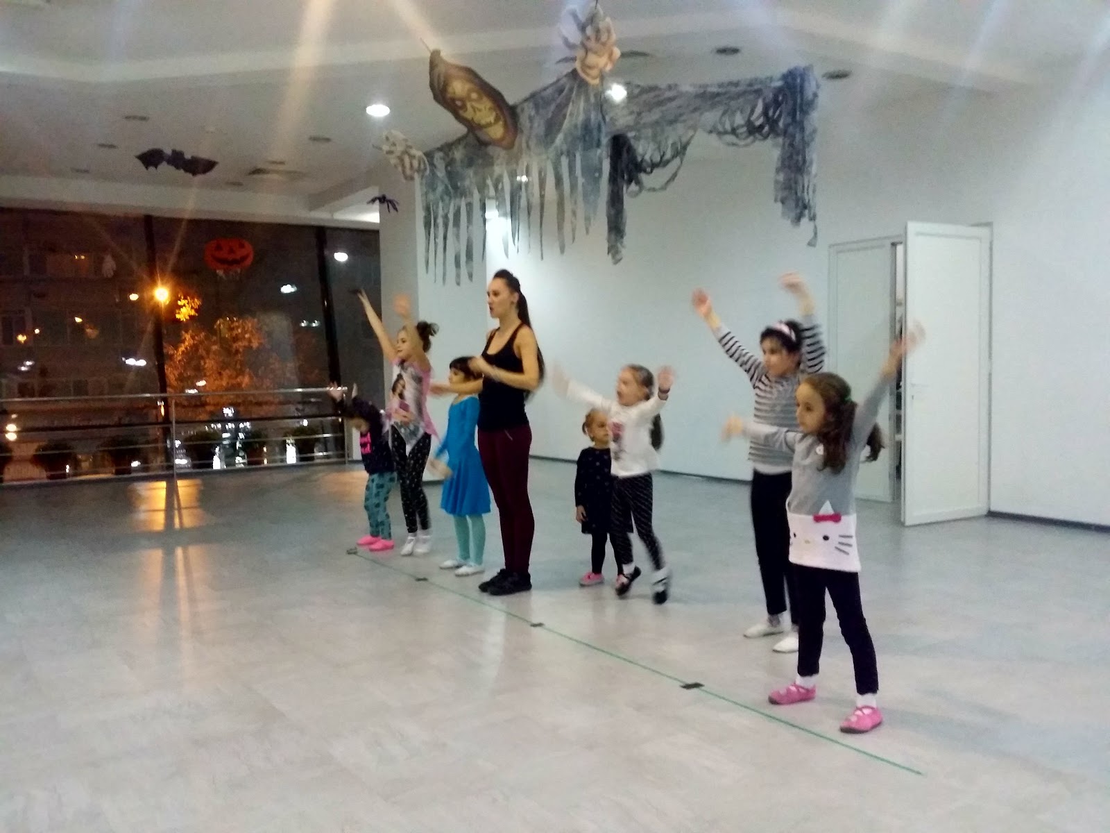 Adcrisartdance