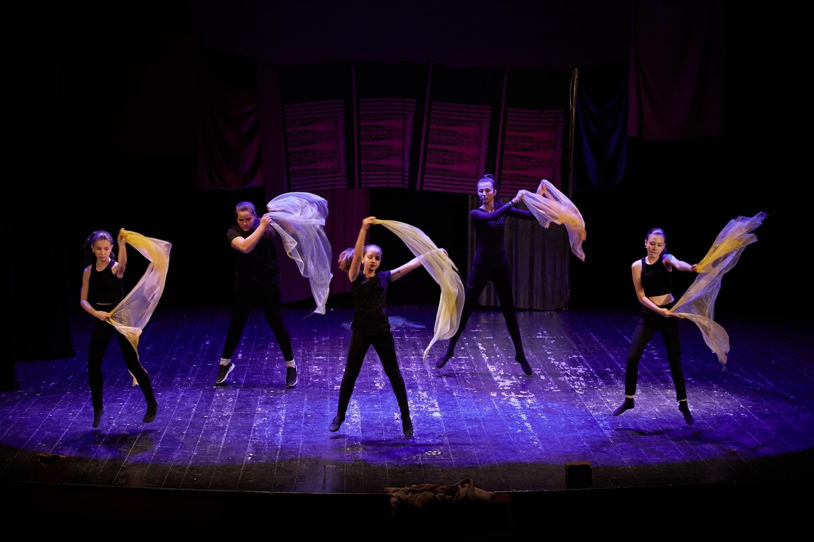 MoonLight Dance Studio