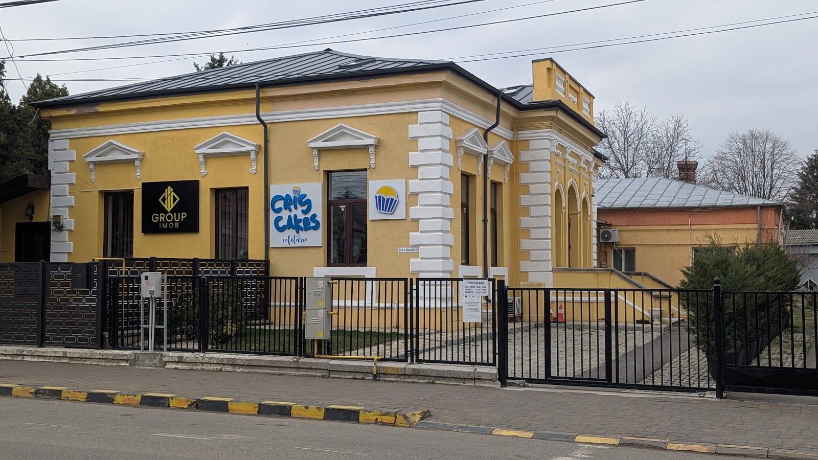 CrisCakes Boutique