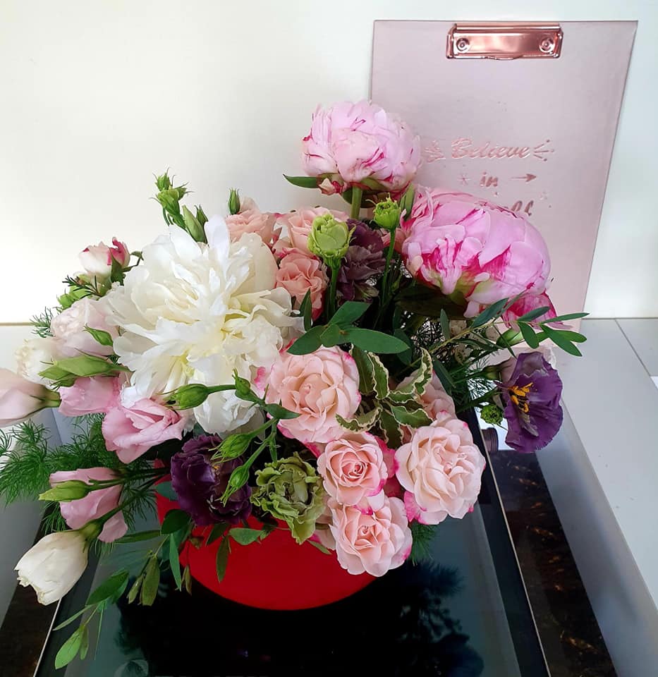 Rendez-Vous cu flori, atelier de creație florală by Lucia Pădurariu