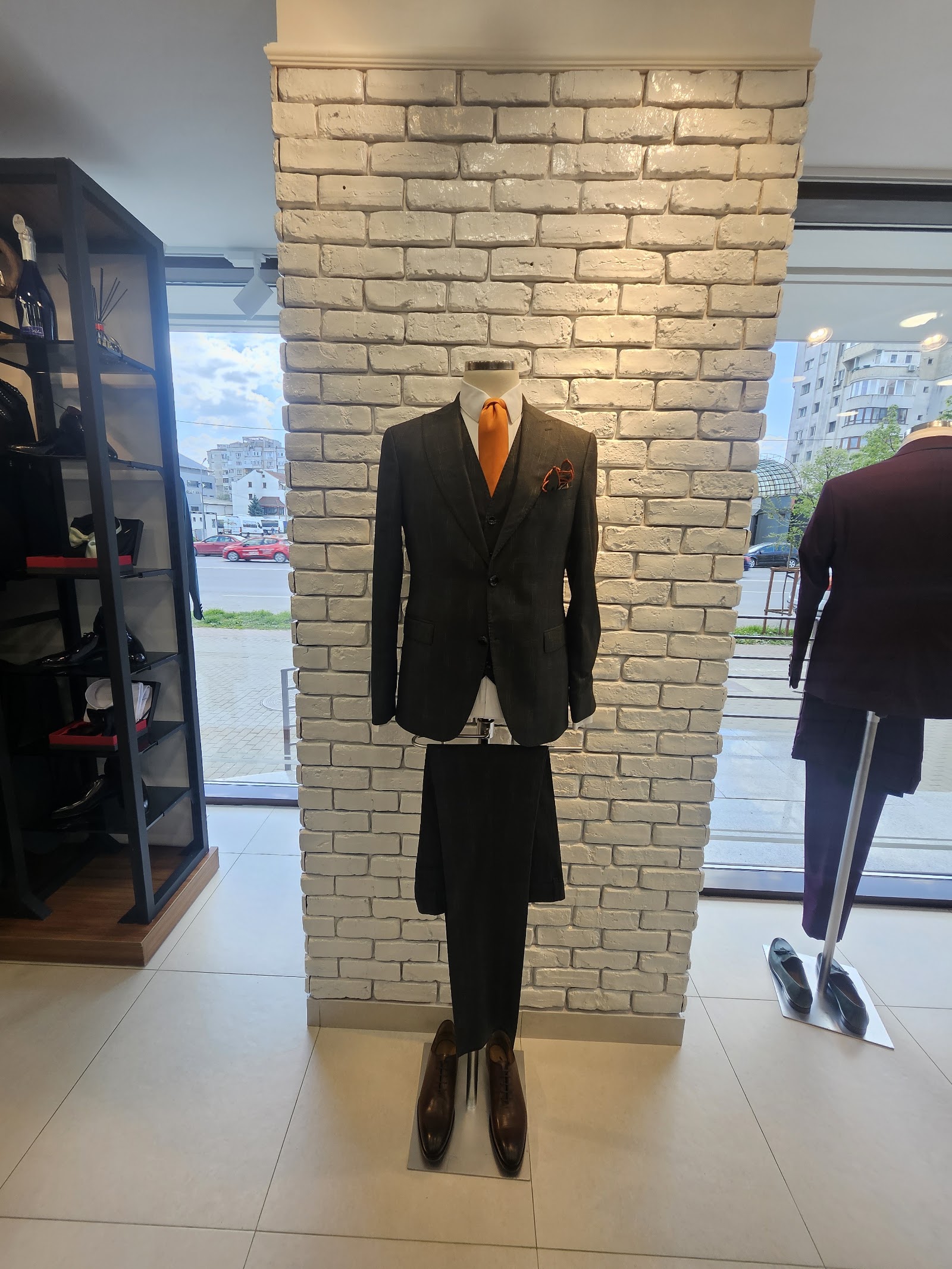 Pasha Men’s Wear