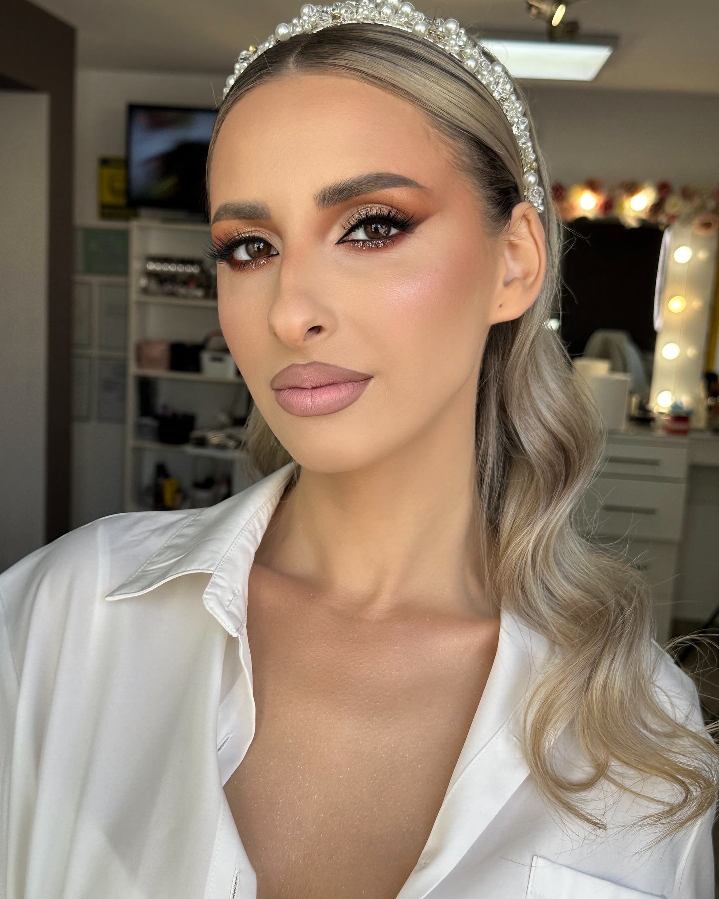 ROXANA TABACARU MAKE-UP SCHOOL