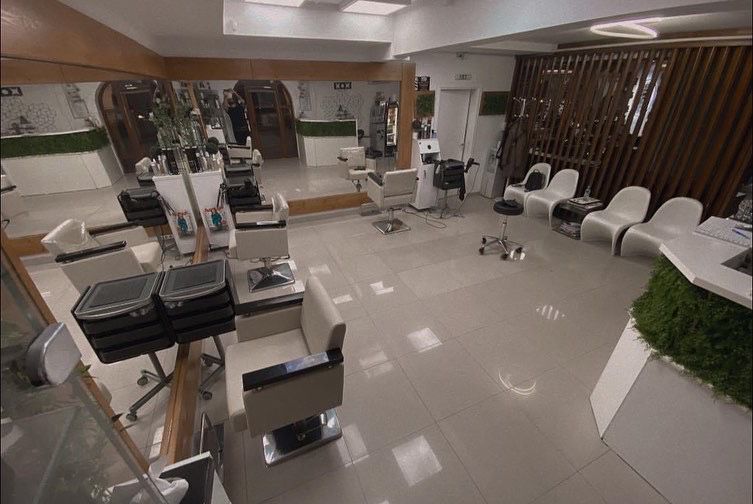 Salon Adi Chirila
