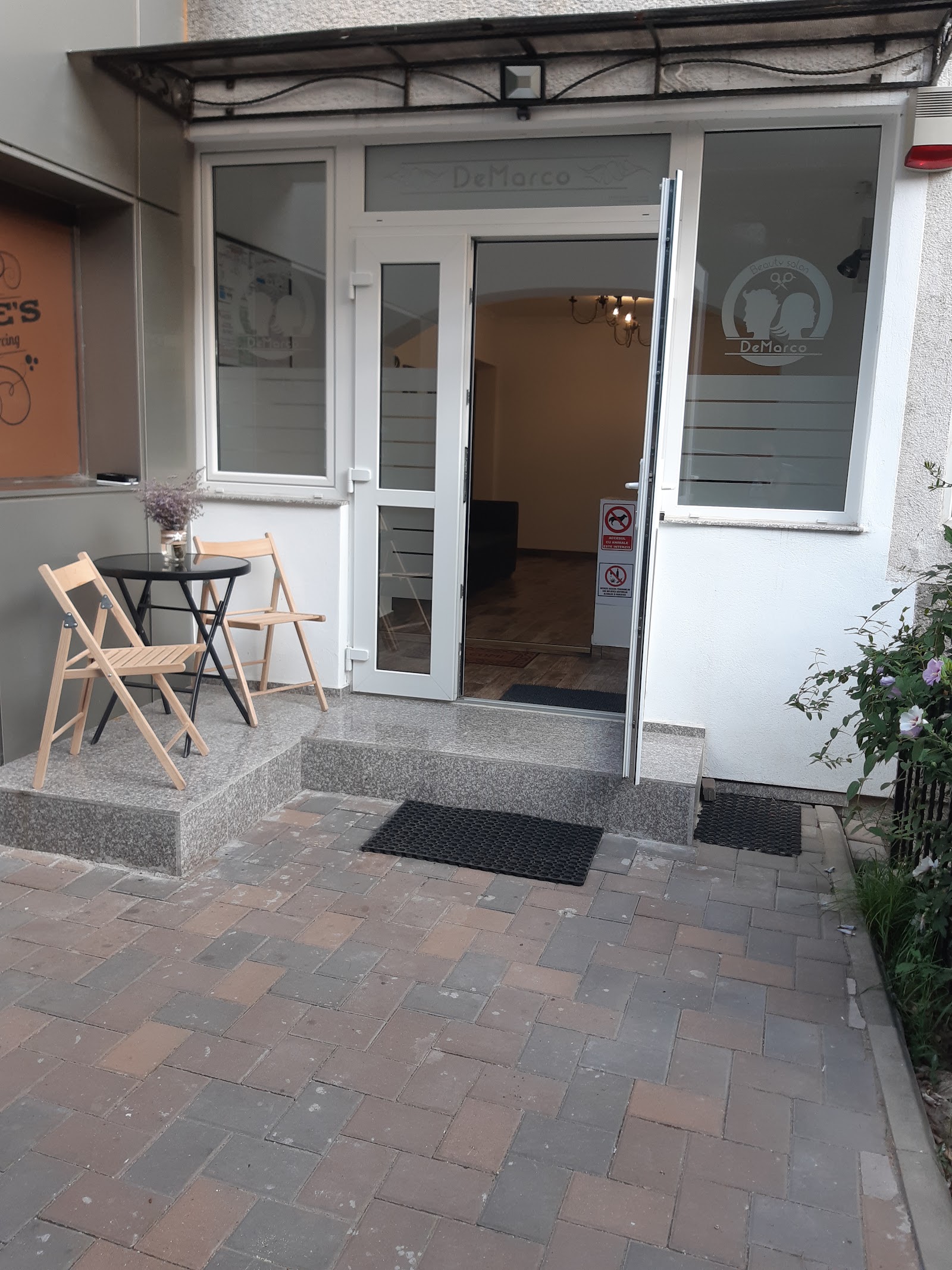 DeMarco Beauty Salon