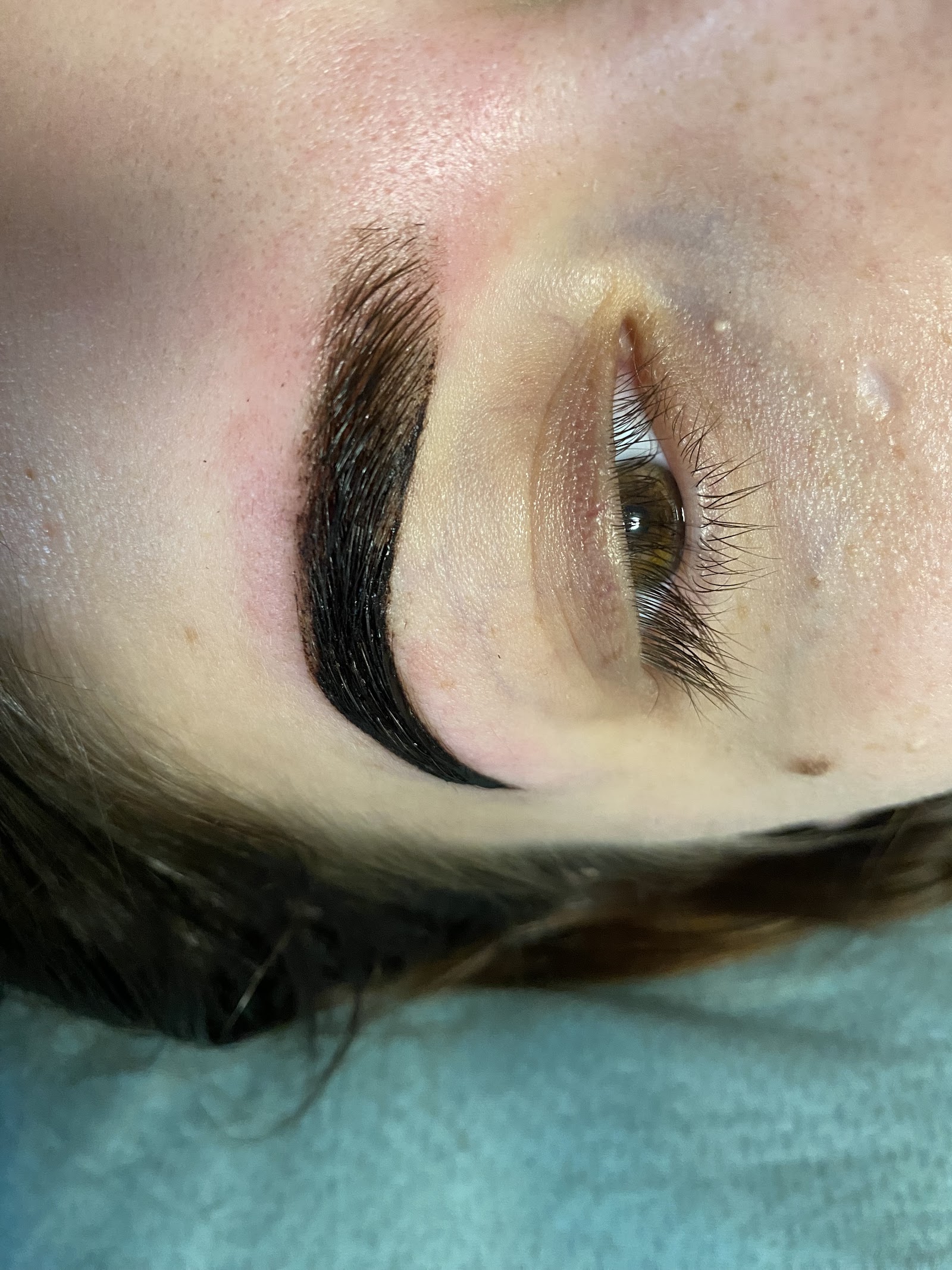 Servicii de cosmetică by Anca M. Suditu