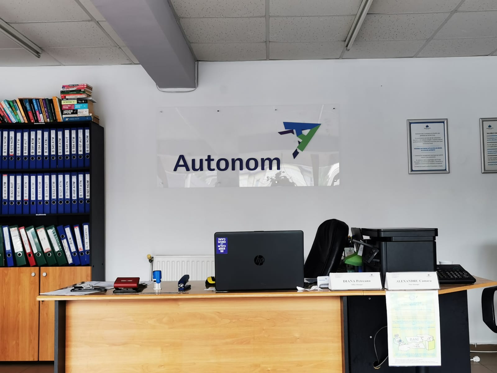 Autonom