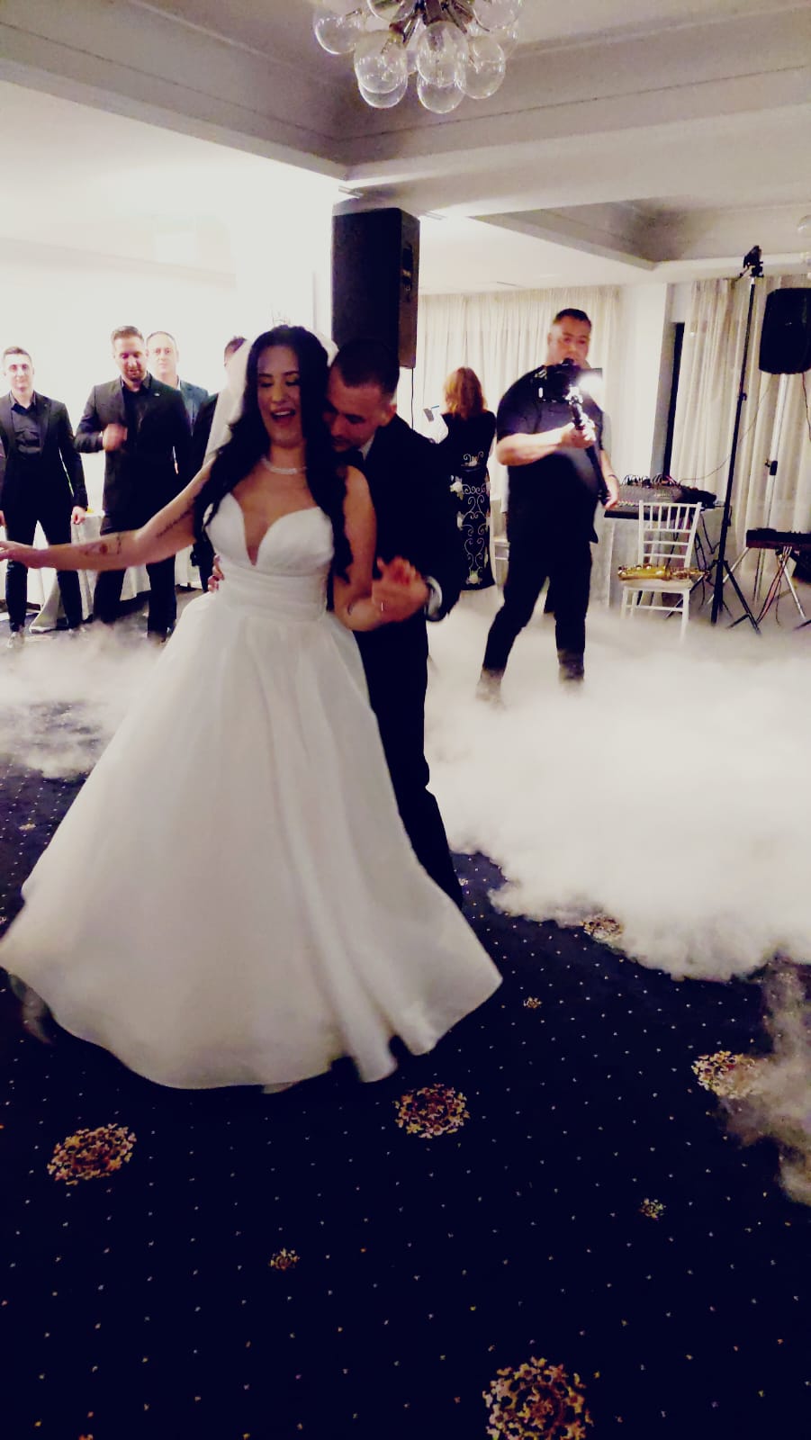 Iris Bridal Salon - Rochii de mireasa Bucuresti
