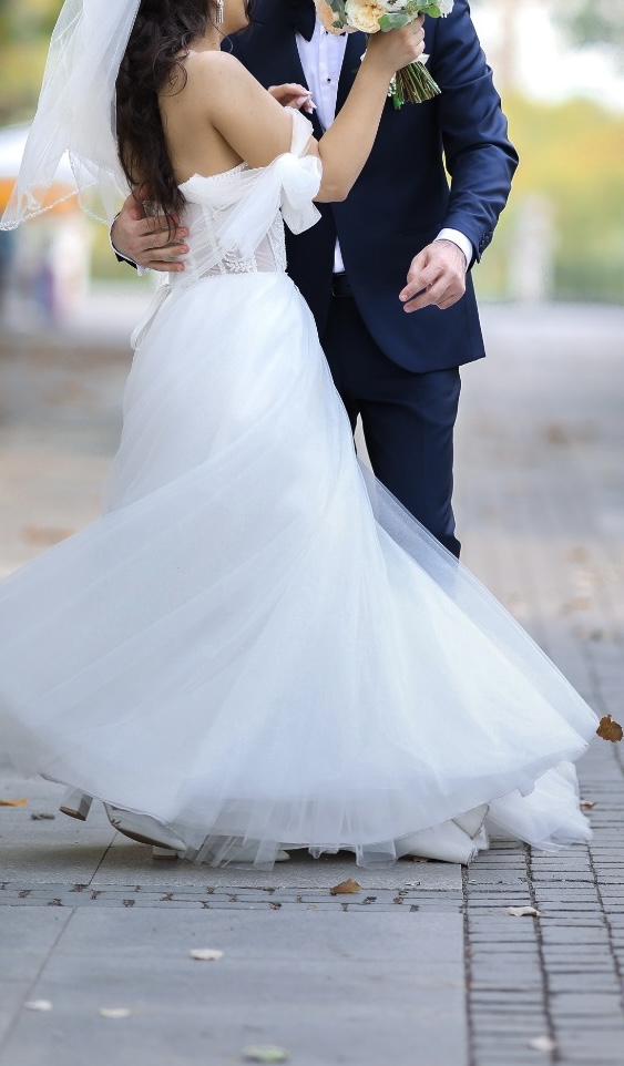 Iris Bridal Salon - Rochii de mireasa Bucuresti