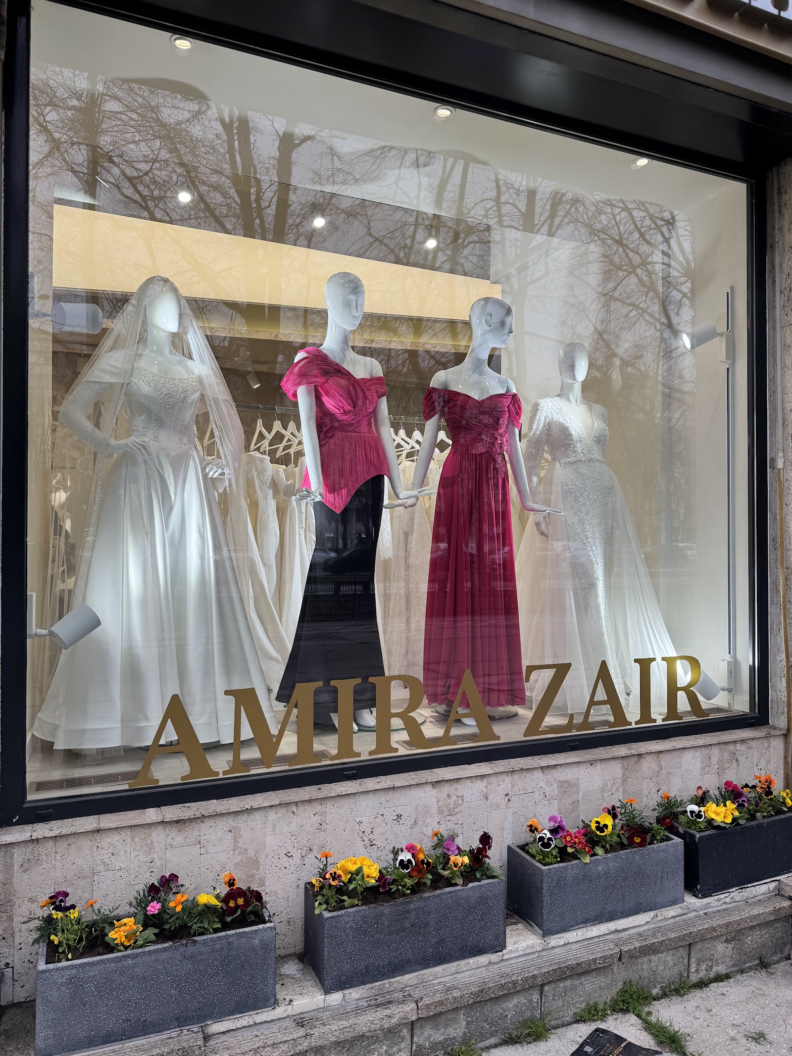 Amira Zair Rochii de Mireasă București - Elegance Ama