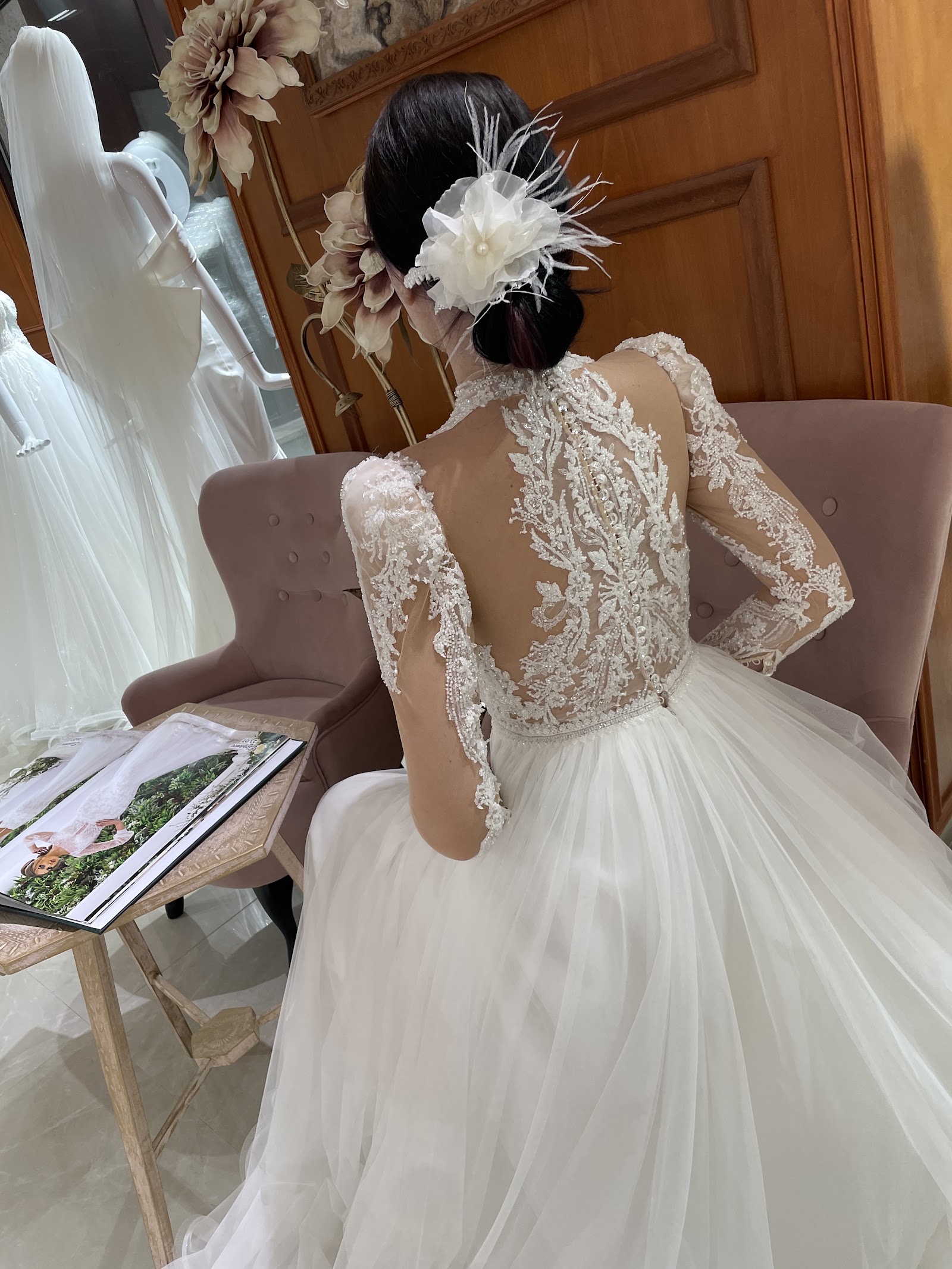 Amira Zair Rochii de Mireasă București - Elegance Ama