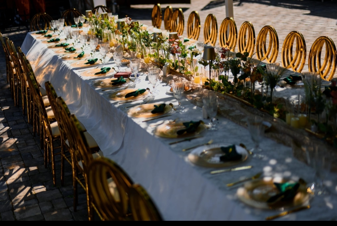 ELEGANCE DECOR