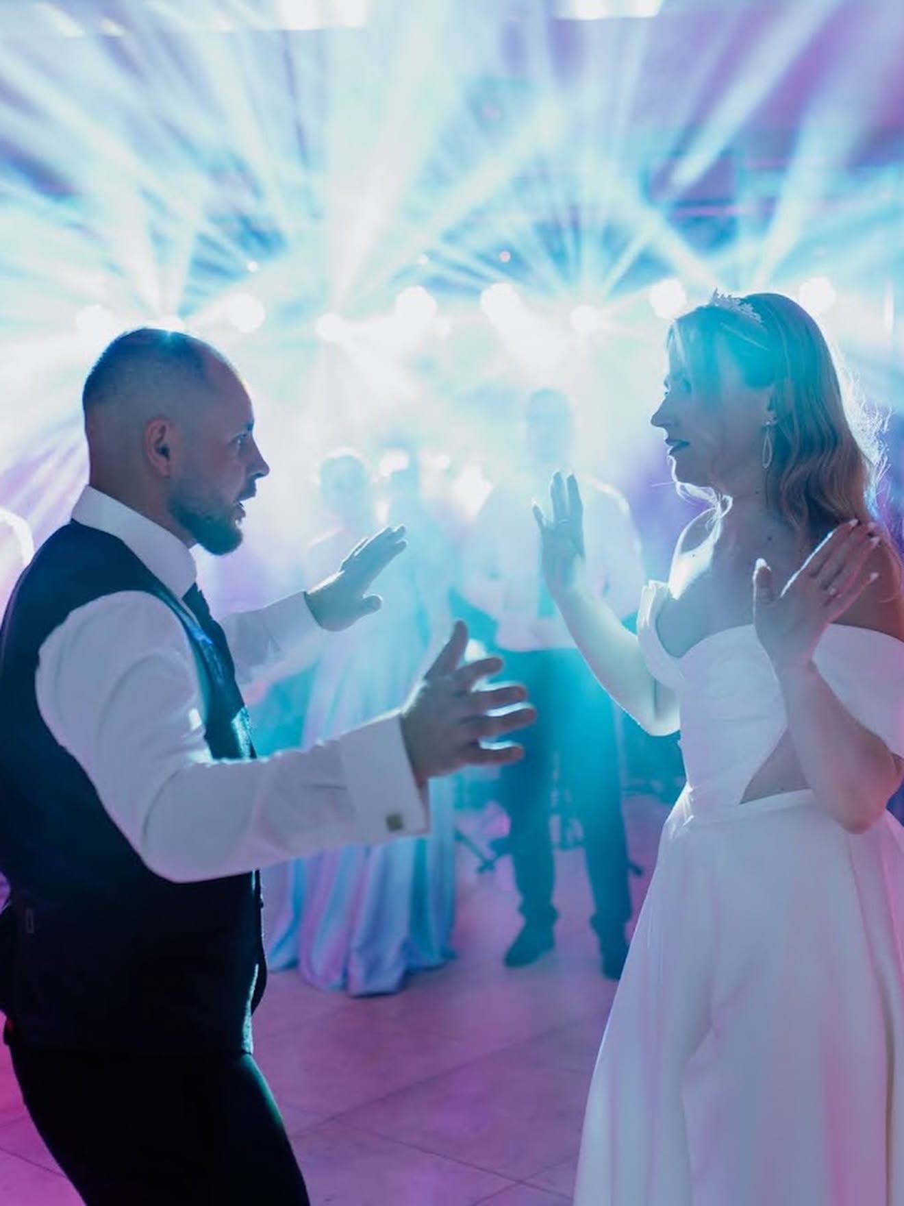 DJ Mures by plusaudio - specialiștii nunților multiculturale