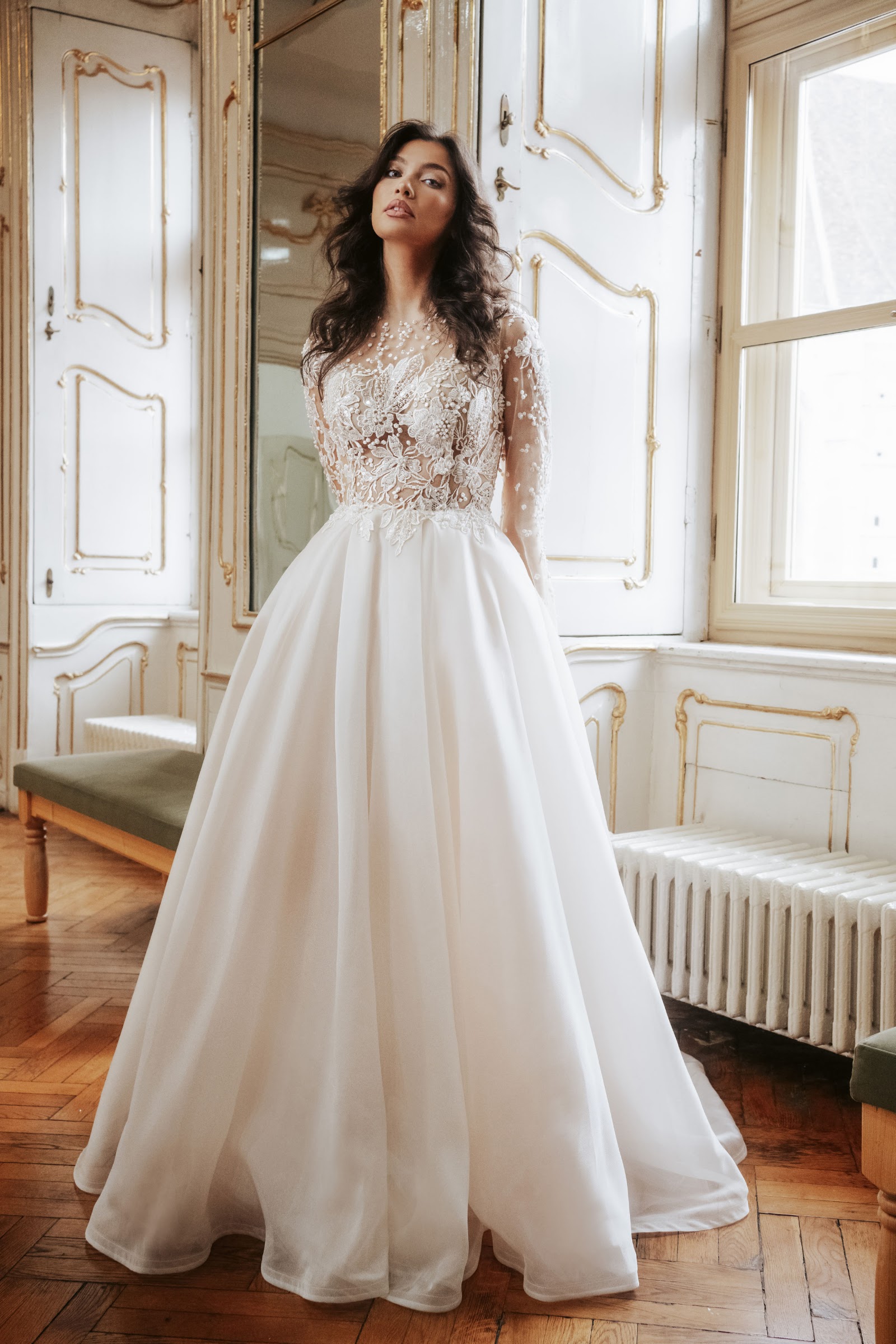 Adeea Fashion - Rochii de mireasa