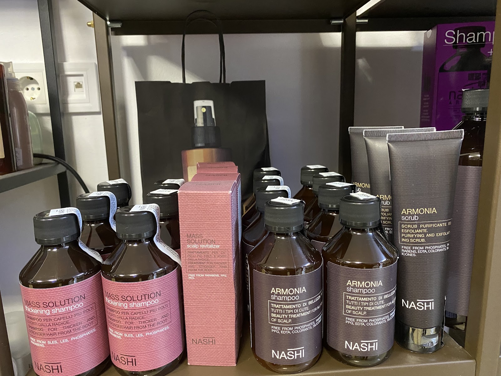 Salon "Pretty Woman" Hair & Beauty Center Târgu Mureş.
