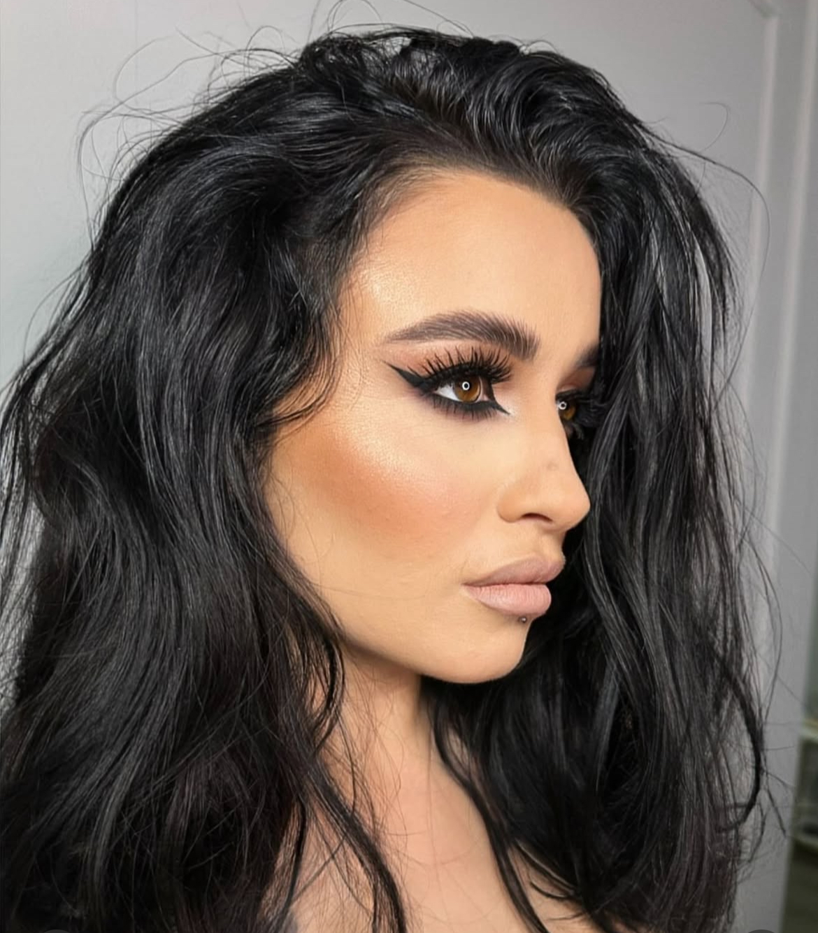 Make Up Studio by Mihaela Giurgiu