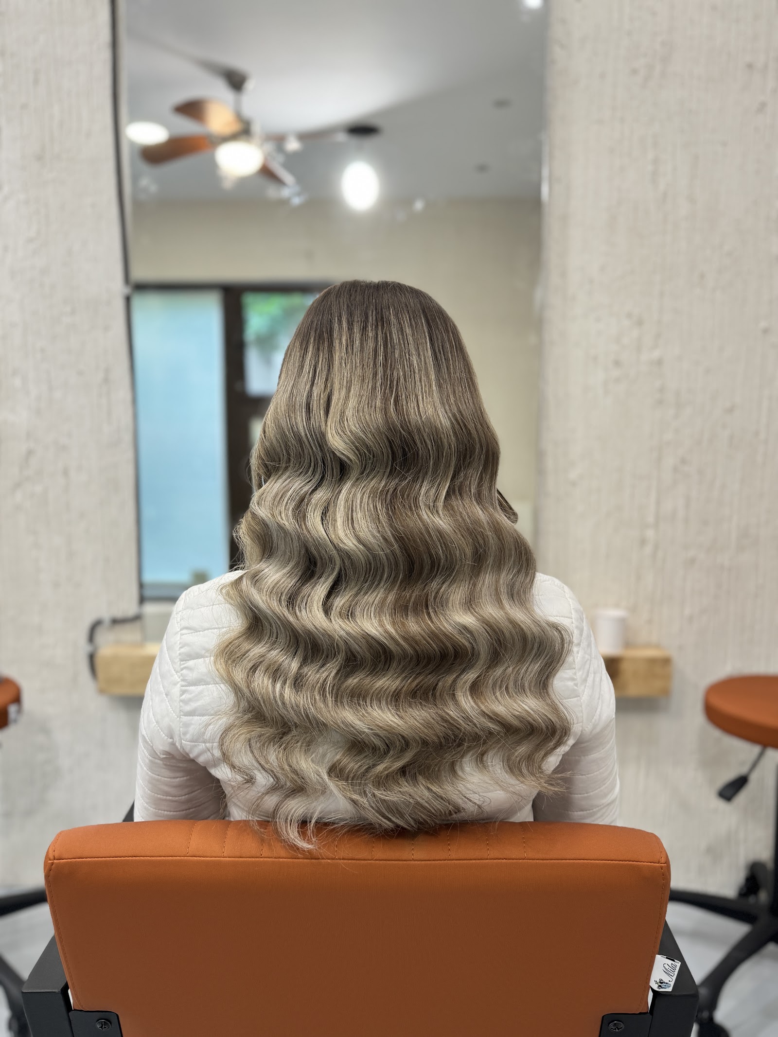 Dana Dobru Hairstylist