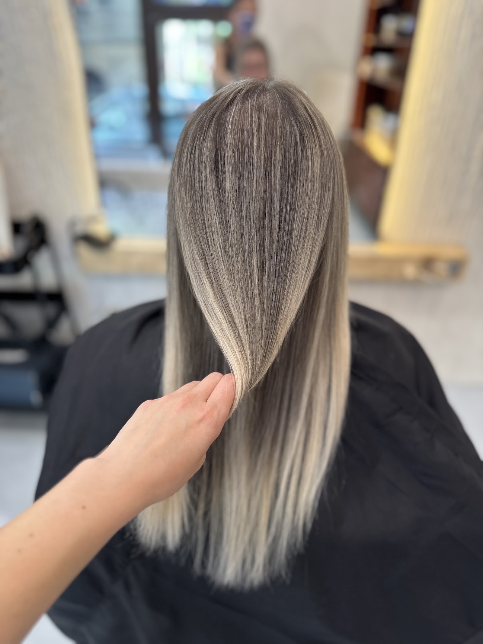 Dana Dobru Hairstylist